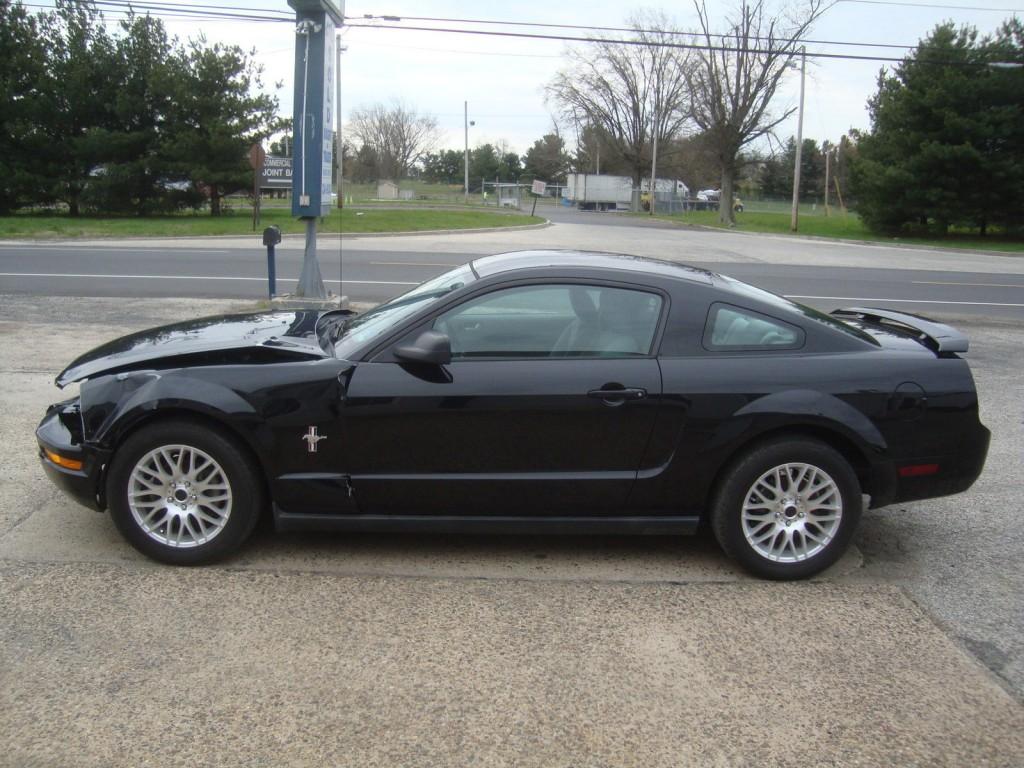 2006 Ford Mustang V6 Automatic Salvage Rebuilable