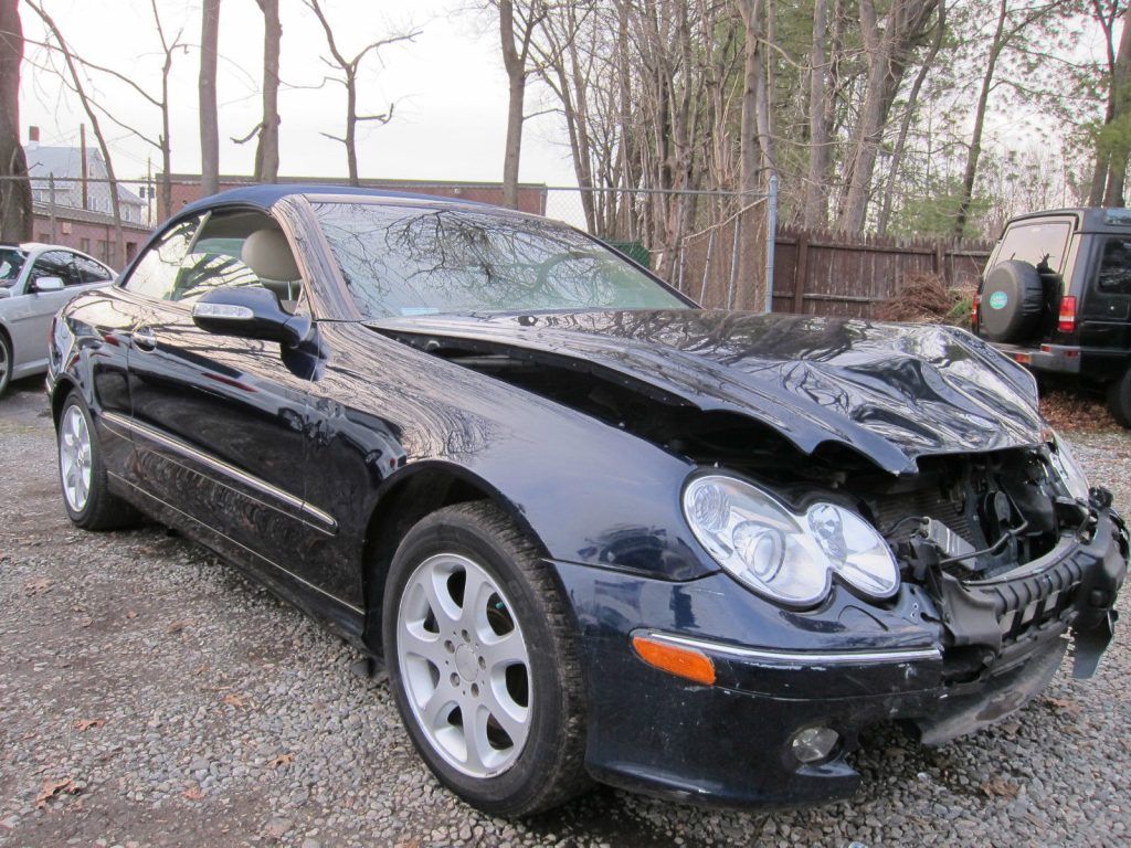 Easy damage 2004 Mercedes Benz CLK Class repairable