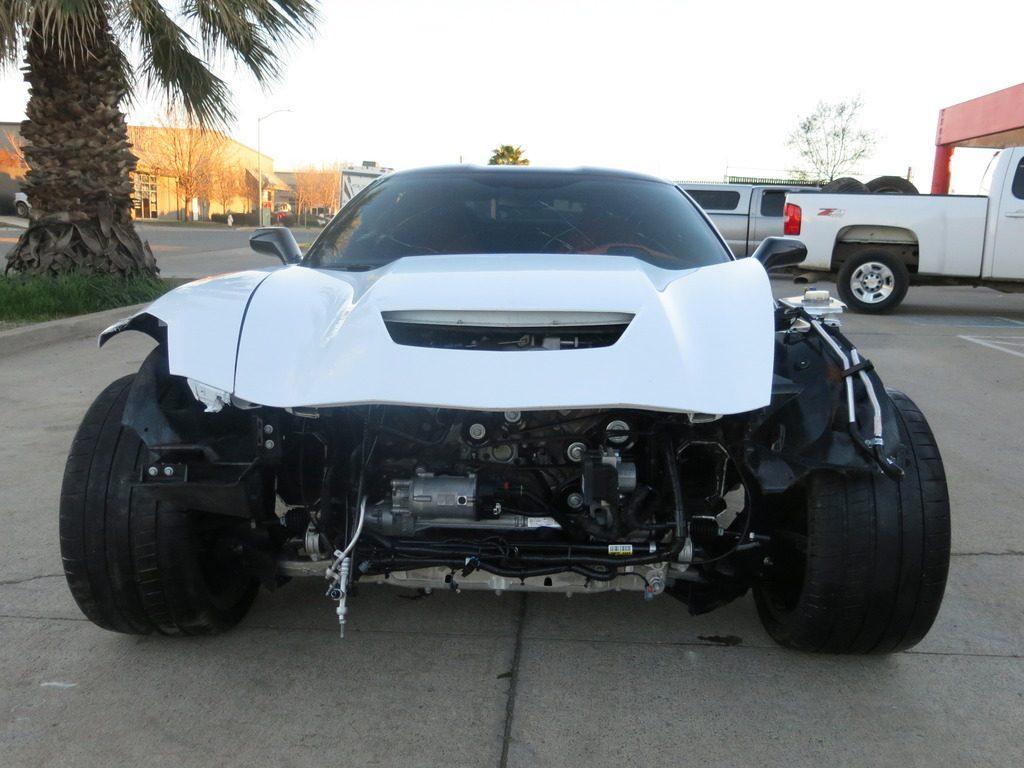 Front damage 2016 Chevrolet Corvette Z06 Crapeirable