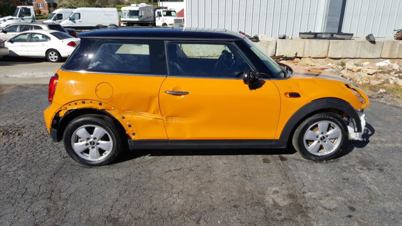 Removed airbags 2014 Mini Cooper repairable