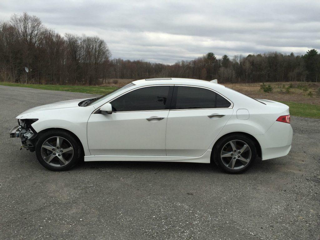Special edition 2012 Acura TSX 4 door repairable wrecked