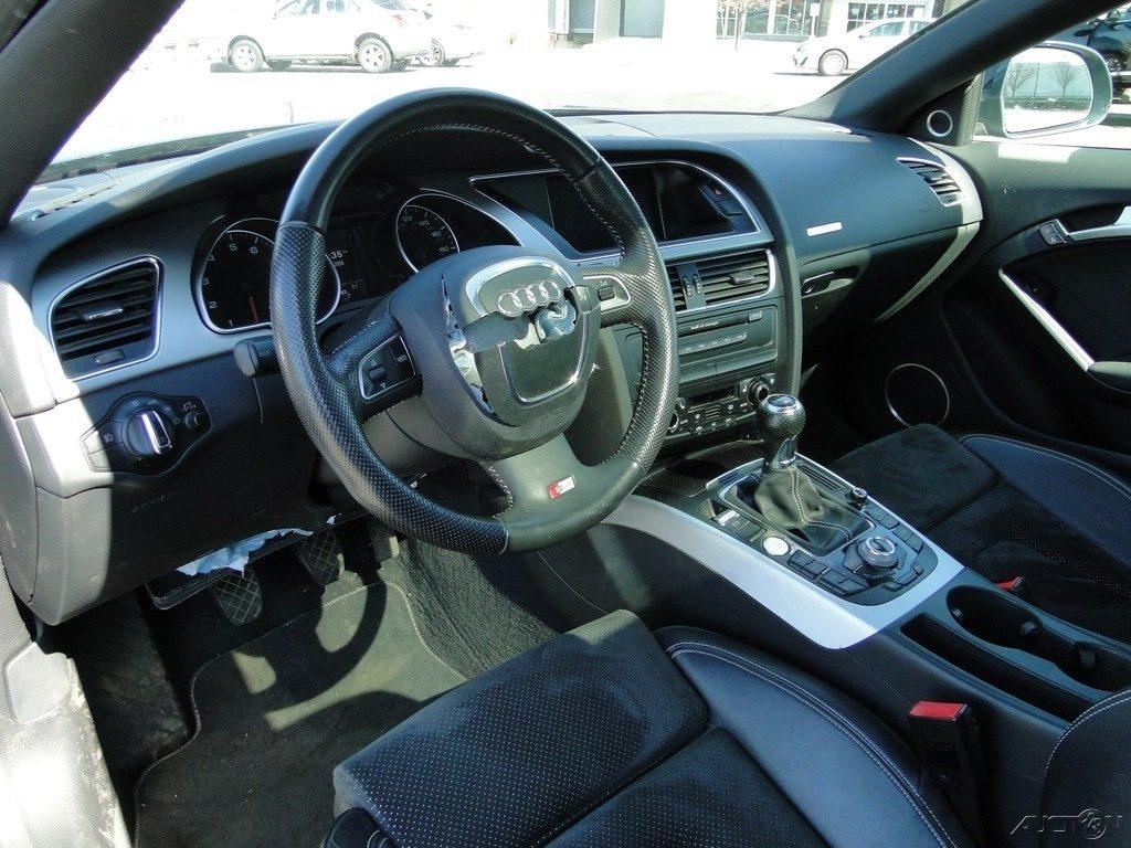 Equipped 2009 Audi A5 S Line Quattro AWD Coupe 6M repairable
