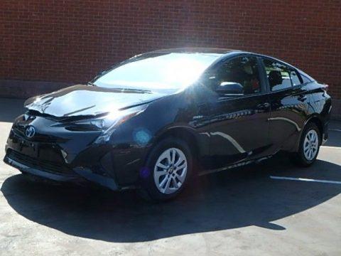 damaged 2017 Toyota Prius repairable for sale