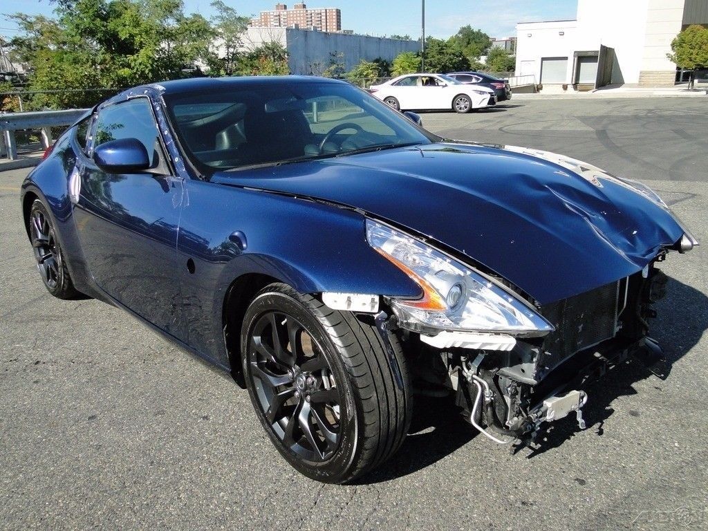 fast 2015 Nissan 370Z Sport repairable