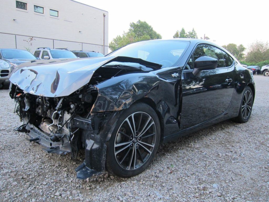 needs new nose 2016 Scion FR S FRS repairable