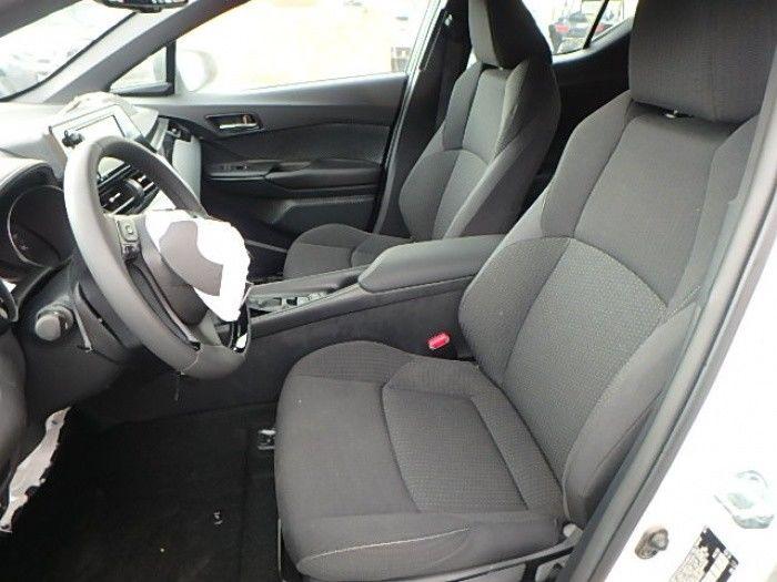 clean interior 2018 Toyota XLE repairable