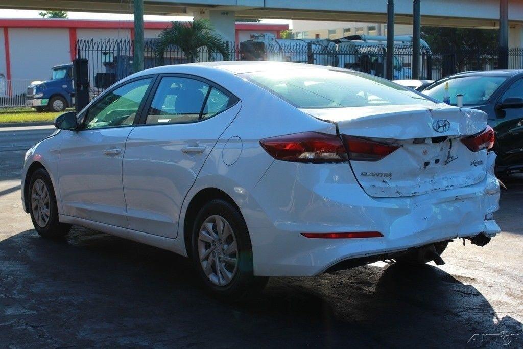 clean 2018 Hyundai Elantra SE repairable