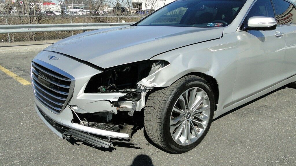 light damage 2017 Hyundai Genesis 3.8 repairable