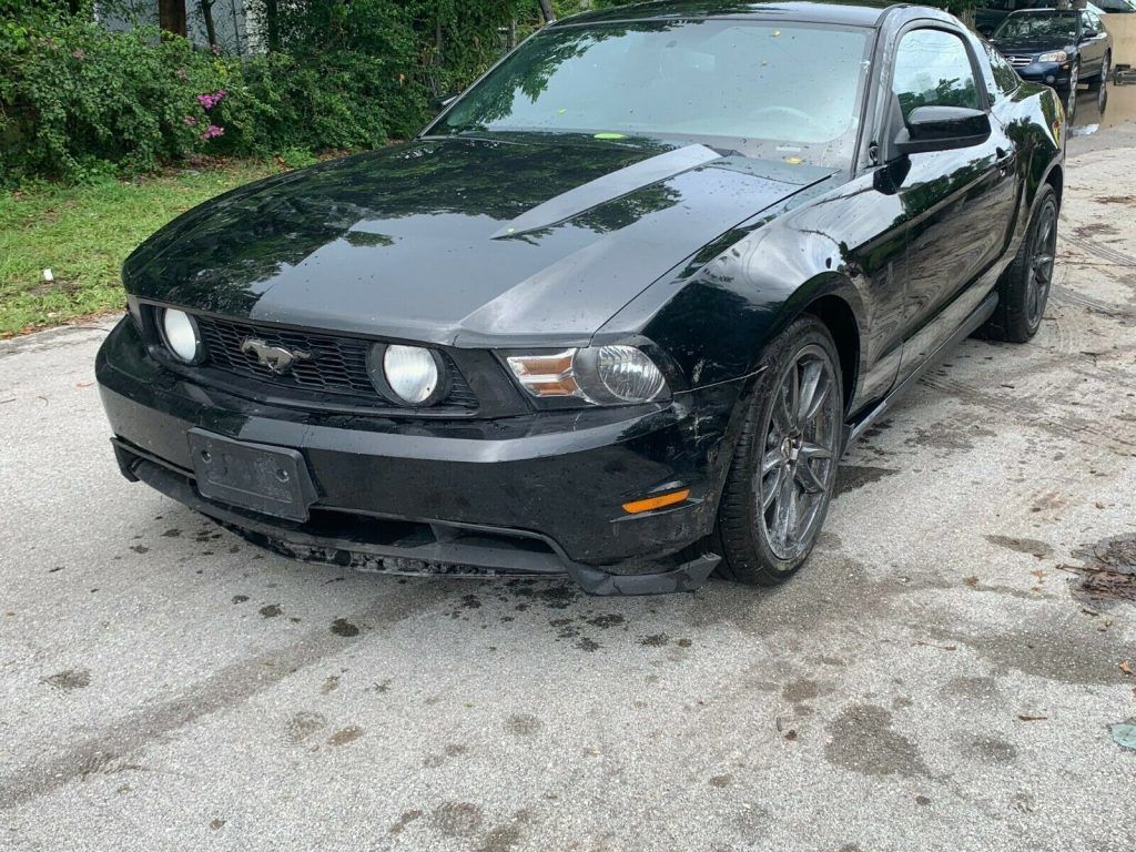 light damage 2012 Ford Mustang repairable