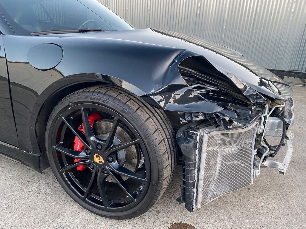 loaded 2017 Porsche Cayman S 718 2.5L Turbo repairable