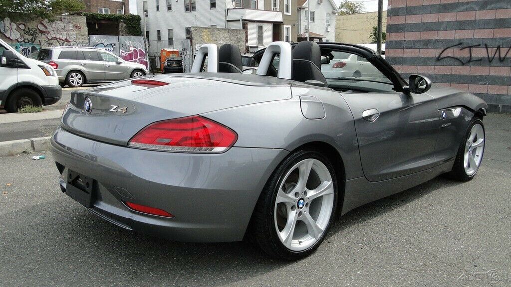 low miles 2011 BMW Z4 sDrive30i Repairable