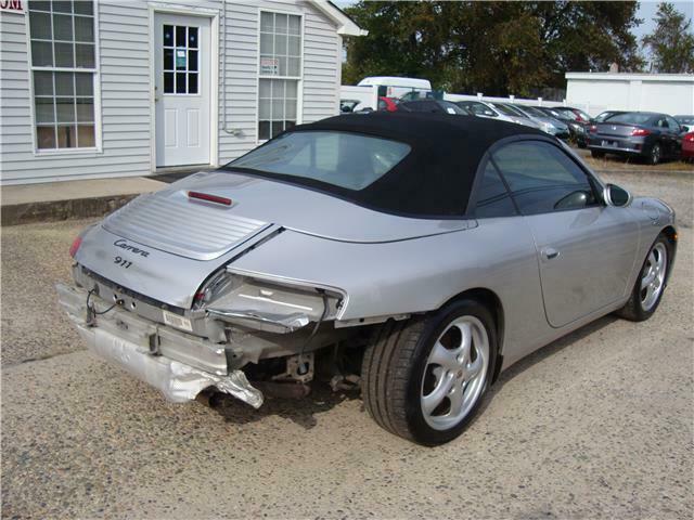 2000 Porsche 911 Carrera repairable [light rear end damage]