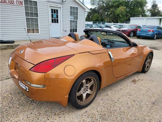 2004 Nissan 350Z Convertible Touring repairable [front center impact]