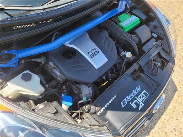 2015 Hyundai Veloster Turbo 6-Spd Manual repairable [fully loaded]