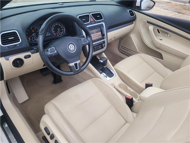 2011 Volkswagen Eos Komfort Convertible repairable [light front end damage]